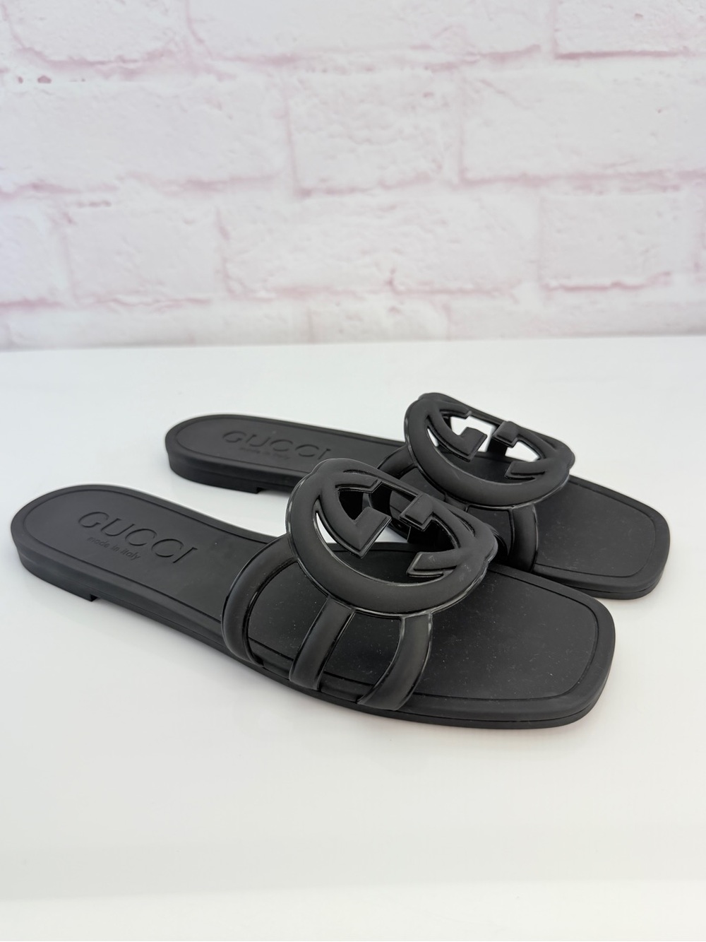 Gucci Women's Black Interlocking G Slide Sandals 39 NIB